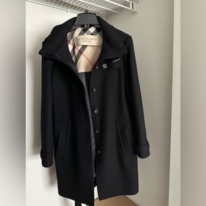 Burberry wool coat US12